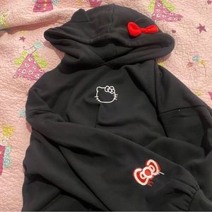Forever 21 x Hello Kitty: black crop hello kitty hoodie